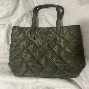 Lug olive green skyliner tote EUC
